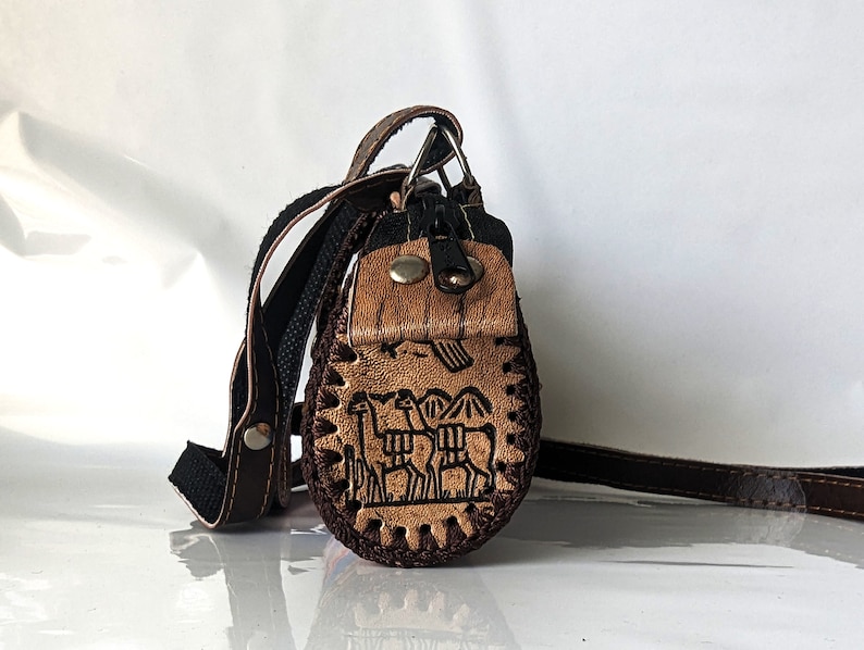 Handmade Peruvian Leather Crossbody Bag (Small) - Cusco Andean Textile - Image 5